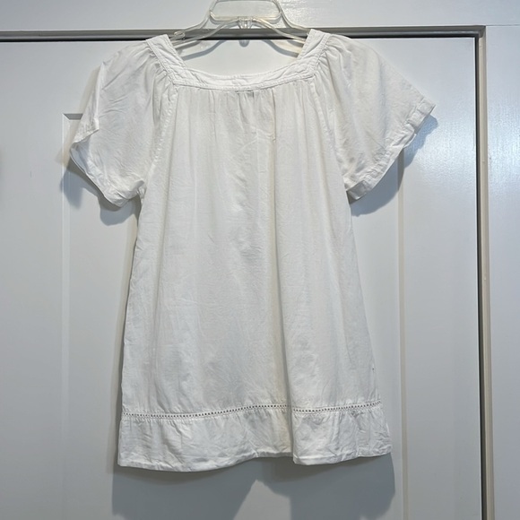 Garnet Hill Women's White Top size 2. - Picture 6 of 8